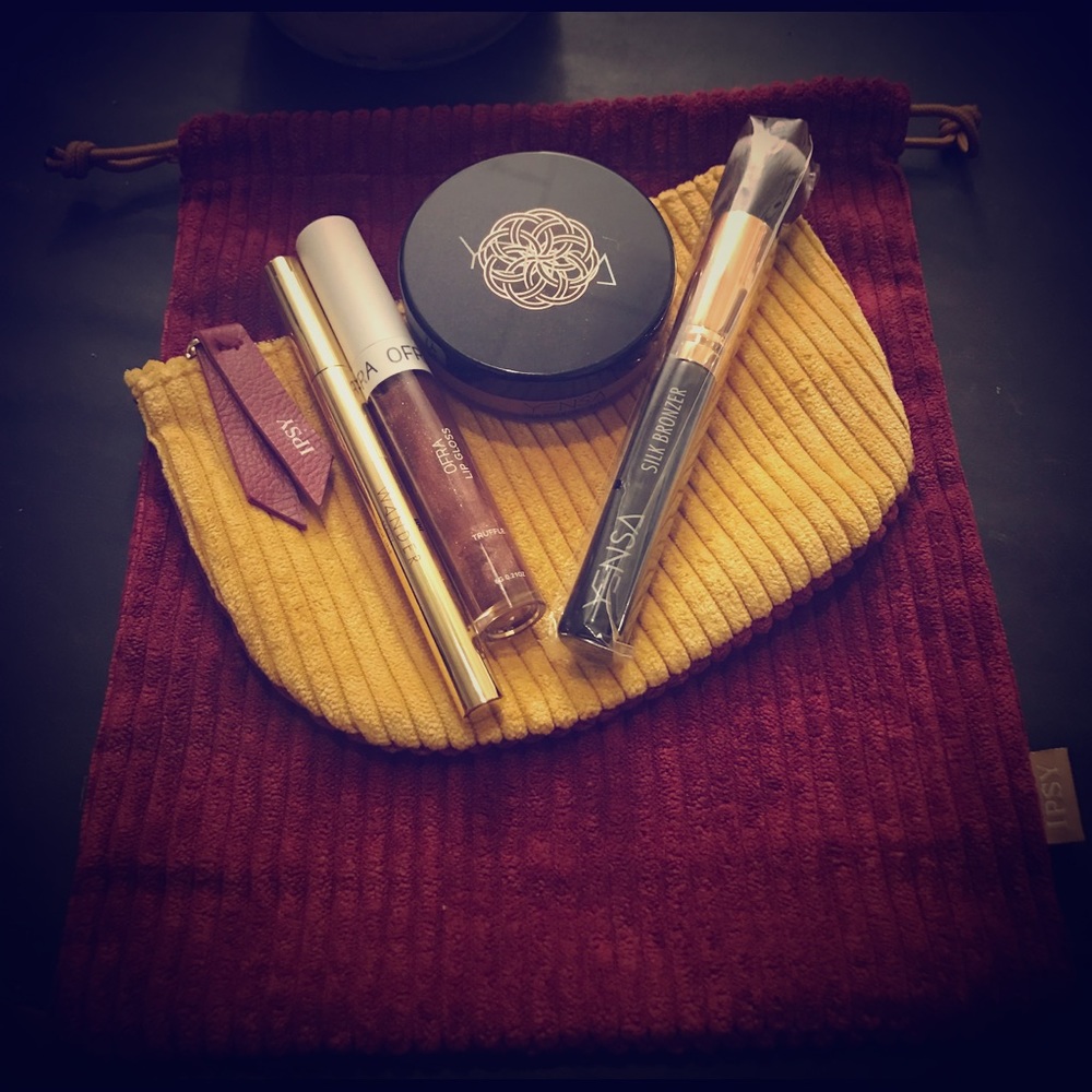 Bronzer, Gloss, Concealer & Eyeliner